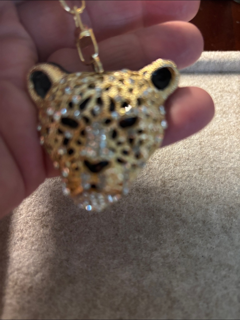 Gold Leopard Head Keychain/Bag Charm - Picture 5 of 6